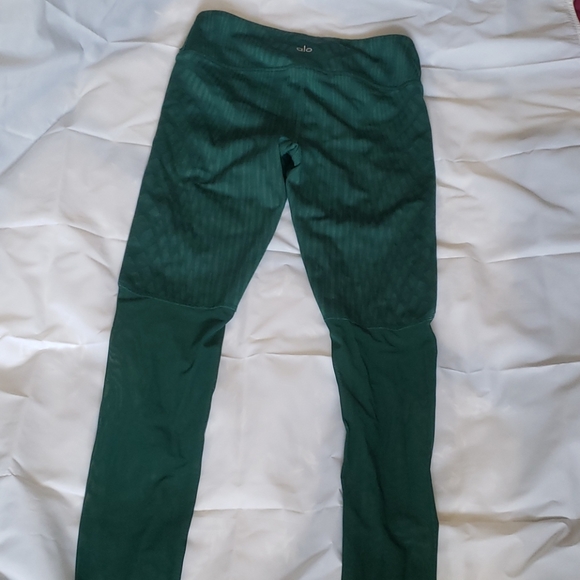 ALO Yoga Motion Leggings - Picture 9 of 12